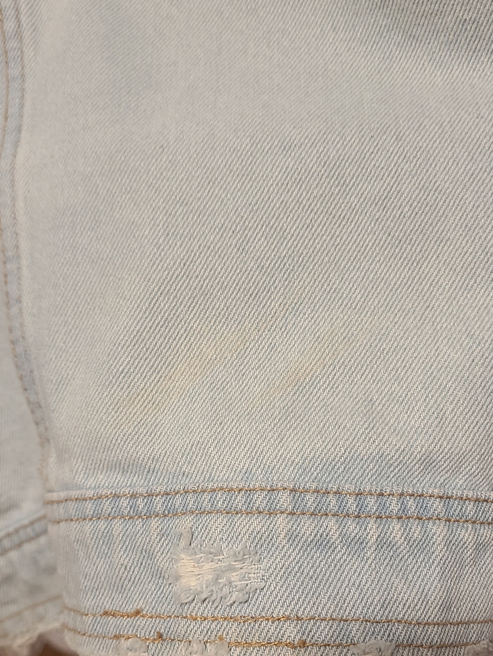 No Boundaries Whitewashed Distressed Denim Jacket - Picture 8 of 13